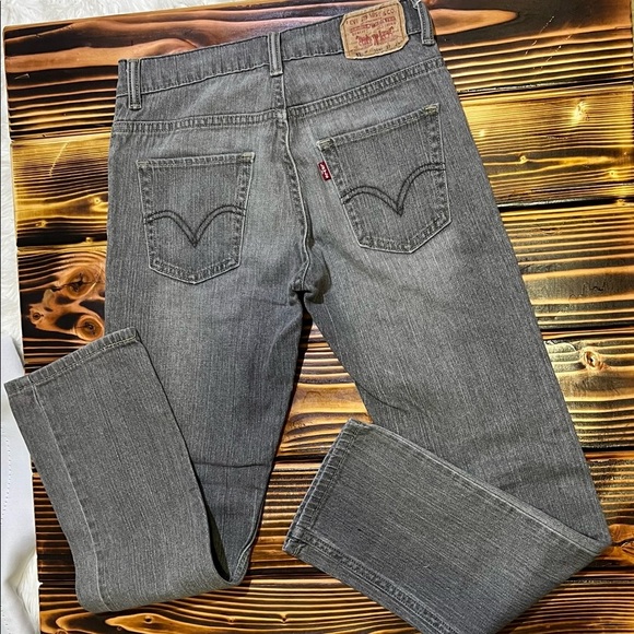 Levi’s - Picture 2 of 2